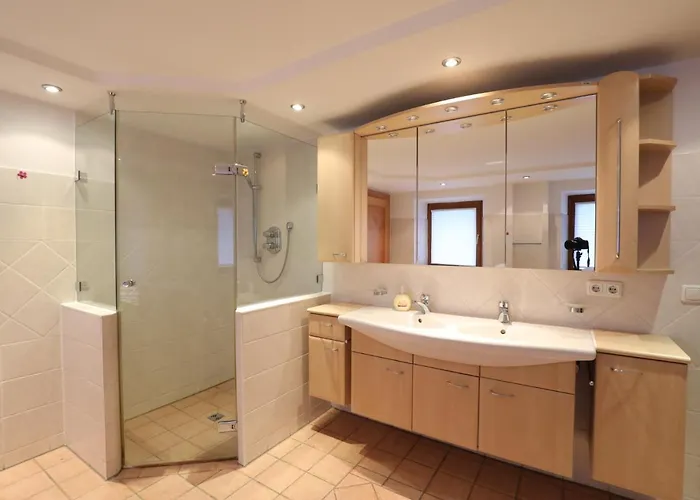 Fantastic Garden Friends & Family * جارمش بارتنكيرشن